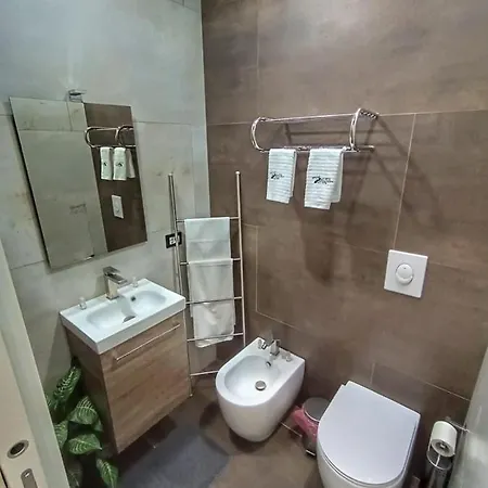 Meghan Apartment Catania