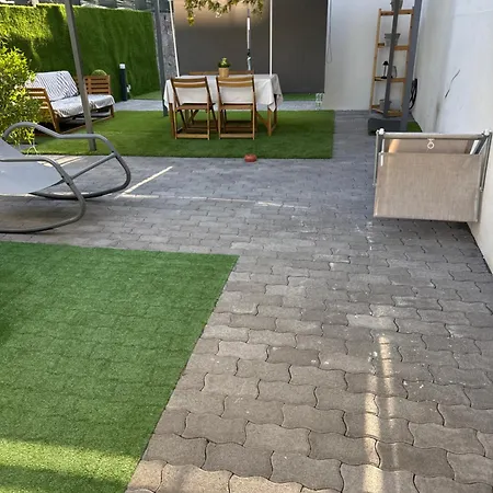 Meghan Apartman